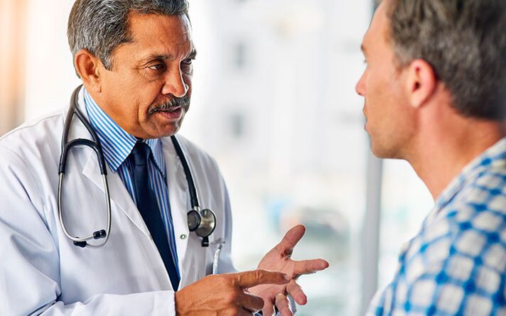 Мъж с простатит при уролог